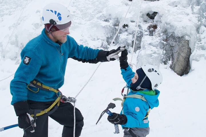 Kids Ice Climbing Adventure in Pyhä‑Luosto: Family-Friendly Ice Climb at Tajukangas photo 5