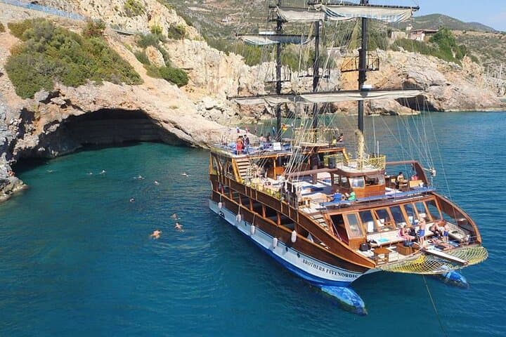 Alanya Catamaran Cruise: Turquoise Coast BBQ, Caves & Snorkel photo 6