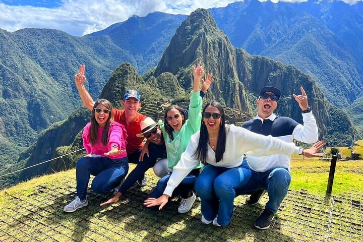 Andean Getaway: 5-Day Cusco, Machu Picchu & Rainbow Mountain Adventure