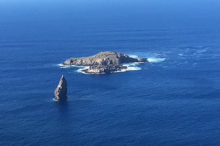 Full-Day Rapa Nui Essentials: Private Guided Circuit to Moai, Orongo & Anakena photo 6
