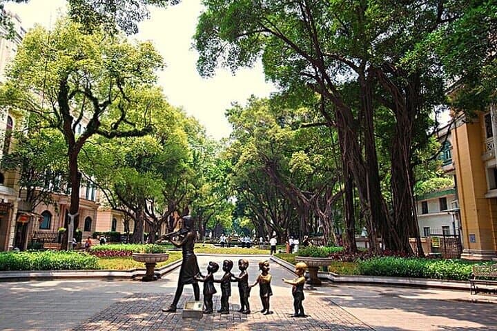 7-Hour Custom Private Guangzhou Sightseeing and Shopping Tour