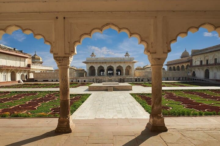 Sunrise to Sunset: One-Day Agra Trip to the Taj Mahal and Agra Fort