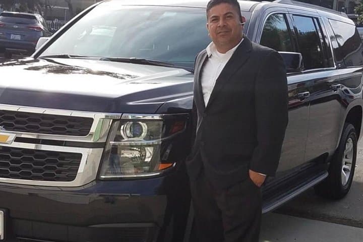 LAX Private Transfer: Professional Chauffeur Airport Pickup to Los Angeles photo 2