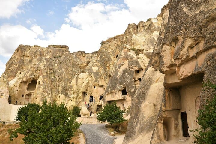 Full-Day Cappadocia Highlights Tour — Göreme Open-Air, Valleys & Uchisar Castle photo 2