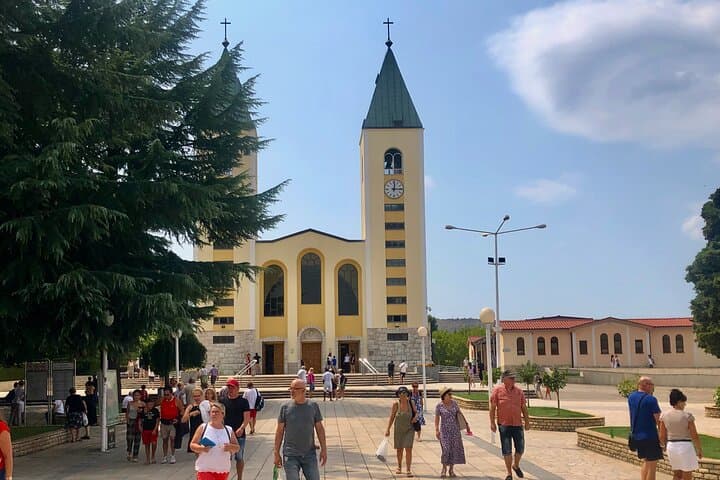 Medjugorje Day Trip from Dubrovnik: Pilgrimage, Neretva Delta & Kravice Waterfalls