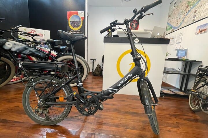 Explore Seville by Electric Folding Bike — 7-Hour Rental Guide photo 3