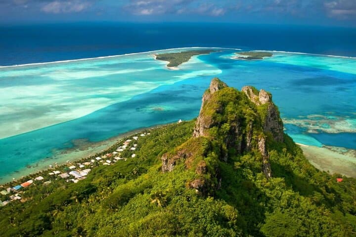 Private Maupiti Scenic Flight: 30-Minute Aerial Tour Over the Little Sister of Bora-Bora photo 3
