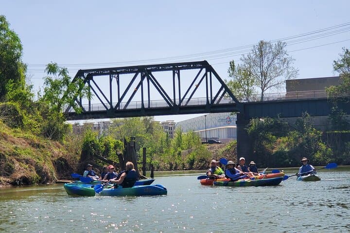 Houston Sunset Skyline Kayaking: Buffalo Bayou Golden Hour Tour photo 3