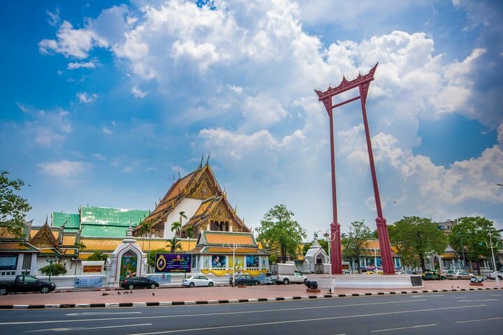 Bangkok Backstreets & Temple Bike Tour — 15km Cultural Ride Through Thonburi photo 4