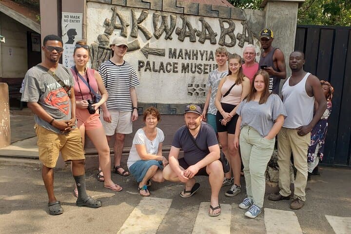 Ashanti Immersion: Full-Day Kumasi Kente, Adinkra & Lake Bosumtwe Tour