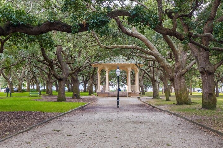 Discover Charleston: 90-Minute Small-Group Historic Walking Tour photo 4
