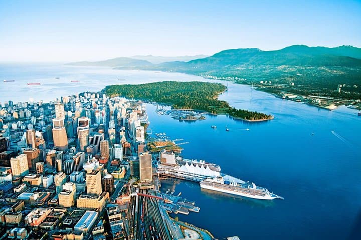 Accessible 3-Hour Private Vancouver City Tour from YVR and Cruise Port photo 1