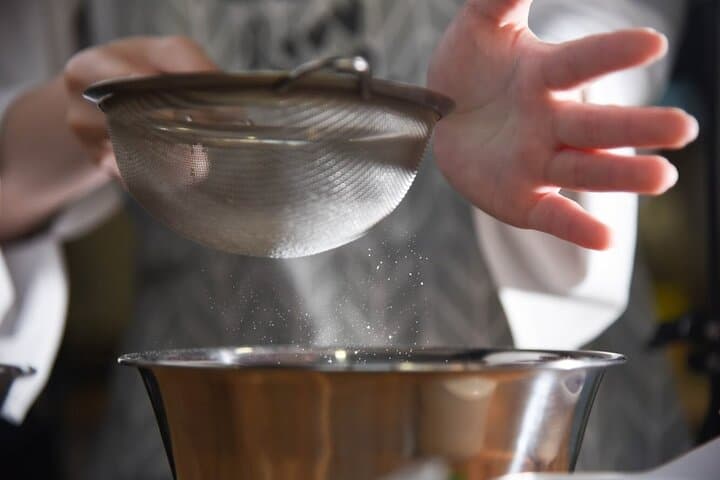 Make Hong Kong Egg Tarts & Custard Mooncakes: Tsim Sha Tsui Baking Class photo 5