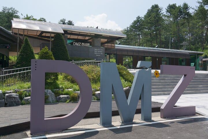 Private DMZ Tour from Seoul: 3rd Tunnel, Dora Observatory & Imjingak photo 4