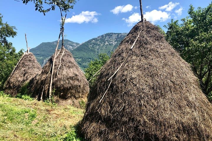 Hike to Inelet: Remote Villages of Banat from Timisoara