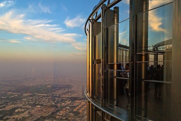 Burj Khalifa Rooftop Meal & 124/125 Observatory Experience with Transfers photo 6