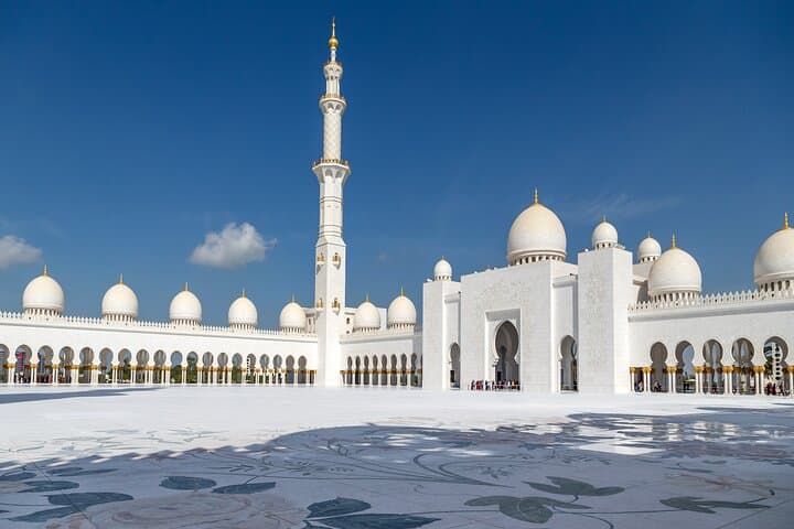 Abu Dhabi Mosque Tour: Sheikh Zayed, Qasr Al Watan & Louvre Abu Dhabi photo 3