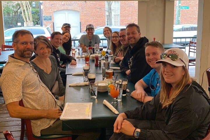 Spirits & Spirits Haunted Pub Crawl in Charleston — Ghost Stories & Local Drinks photo 2