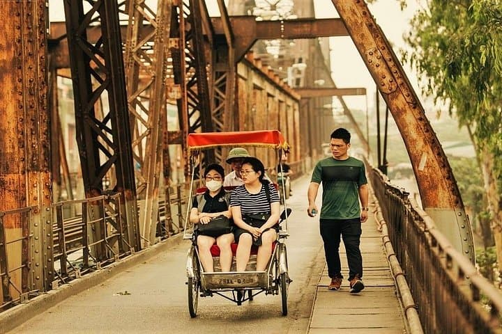 Full-Day Hanoi Small-Group Luxury City Tour: Cyclo, Mausoleum & Ethnology Museum photo 3