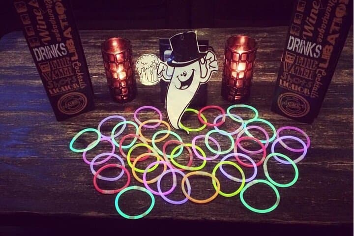 Fort Worth Stockyards Booze & Boos: Haunted Pub Walking Tour in Cowtown photo 4