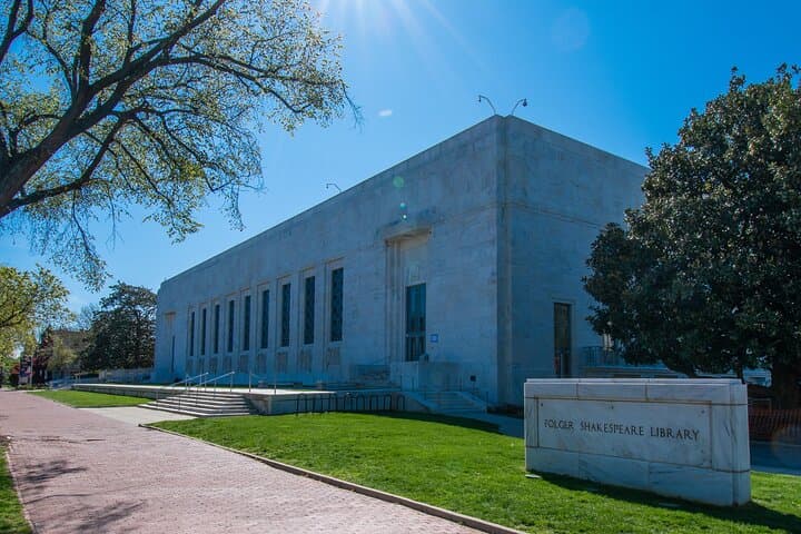 Ghosts of D.C. Walking Tour — Haunted History Around the Supreme Court photo 4