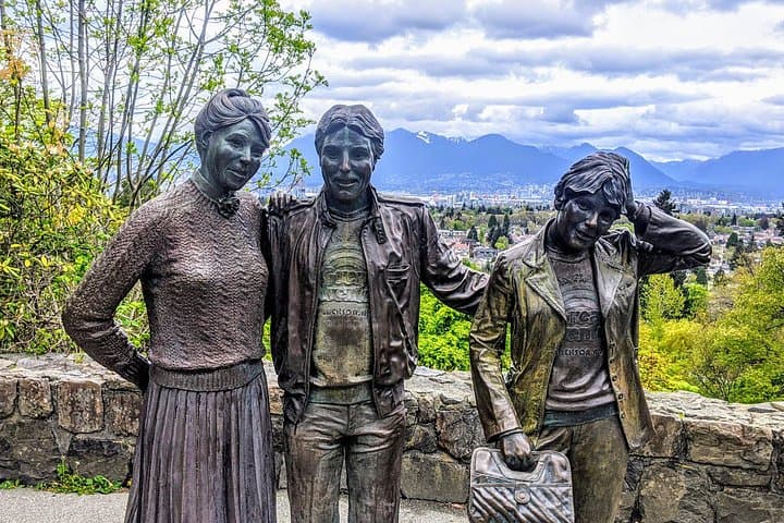 Private Vancouver Land and Water Tour — Compact City Highlights & False Creek Cruise photo 4