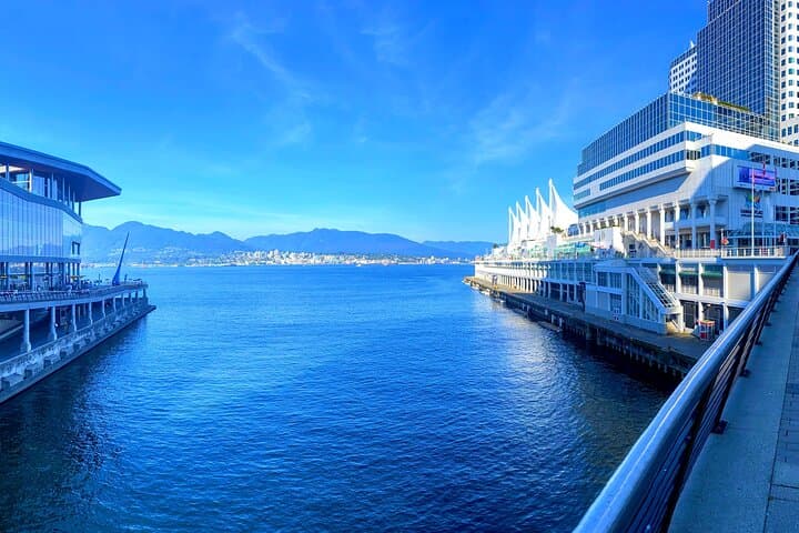 Vancouver Private Tour: City Highlights and Taste of India photo 3