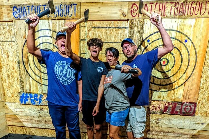 Hatchet Hangout St. Pete: 90-Minute Guided Axe-Throwing Experience photo 2