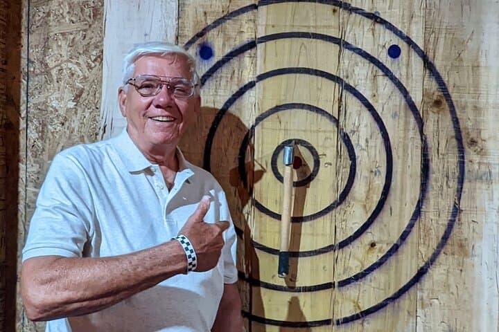 Hatchet Hangout St. Pete: 90-Minute Guided Axe-Throwing Experience photo 4