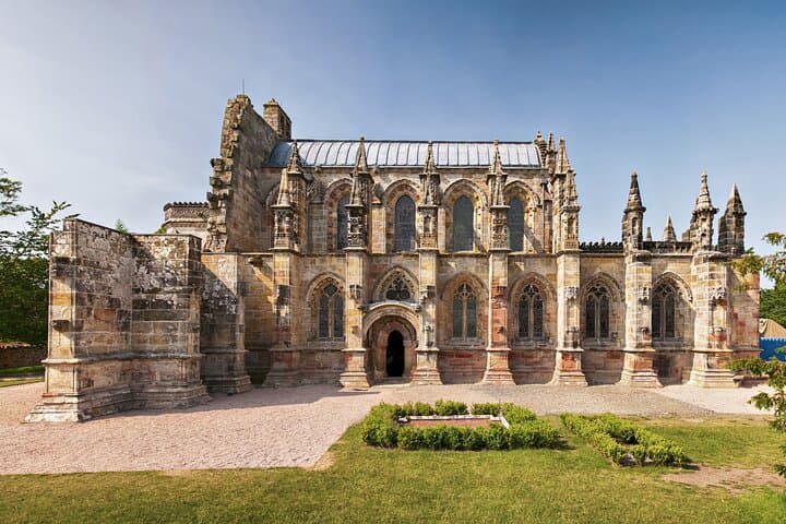 Rosslyn Chapel & Scottish Borders Private Tour from Edinburgh