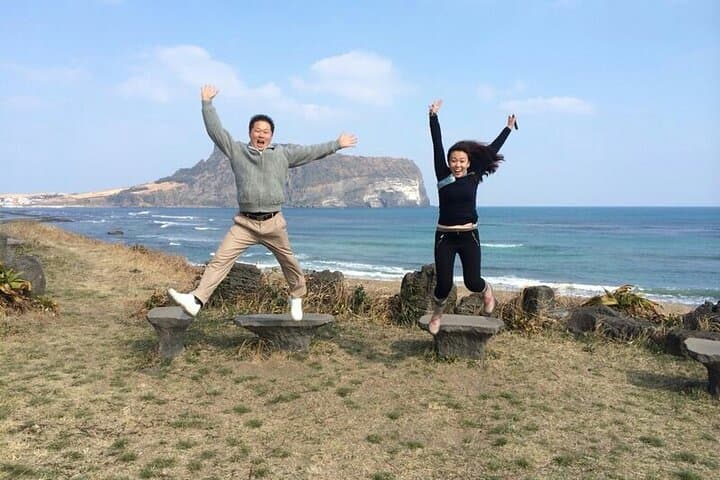 Jeju Sunrise Peak & Manjanggul Half-Day Private Tour: Seongsan Ilchulbong and Lava Tube photo 3