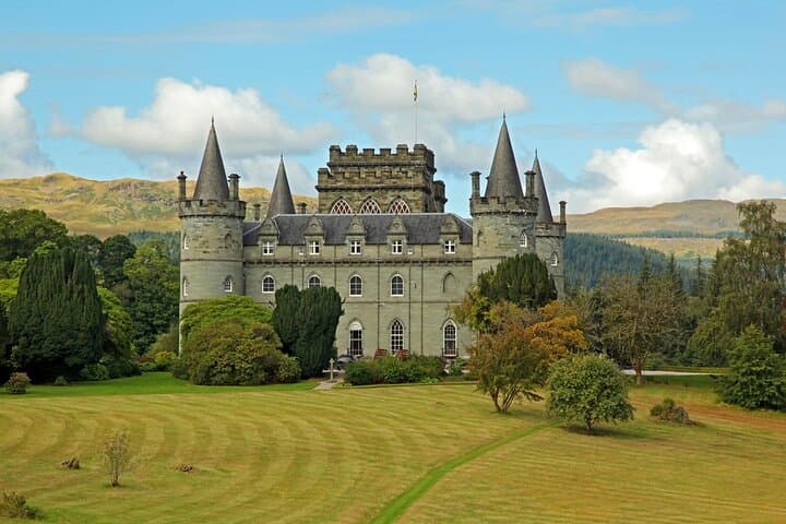 Highlands & Loch Lomond Private Tour from Greenock — Luss, The Rest and Kilchurn Castle (7 hr)