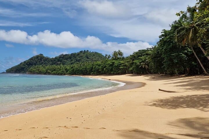 São Tomé Full-Day 4x4 Adventure: Cocoa Plantations, Volcanic Coasts & Equator Walk photo 5