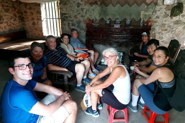 Ninh Binh 2-Day Luxury Small Group Tour: Tam Coc, Mua Cave & Hoa Lu photo 3