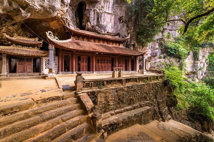 Full-Day Private Ninh Binh Tour: Trang An, Bich Dong & Mua Cave photo 4
