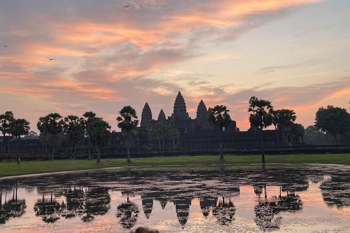 Sunrise at Angkor Wat & Banteay Srei: Private Full-Day Temple Tour from Siem Reap photo 3