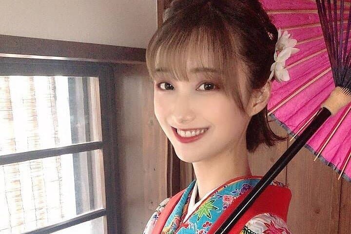 Kimono Photo Experience in Naha: Full Dressing, Hair Set & Portrait Session