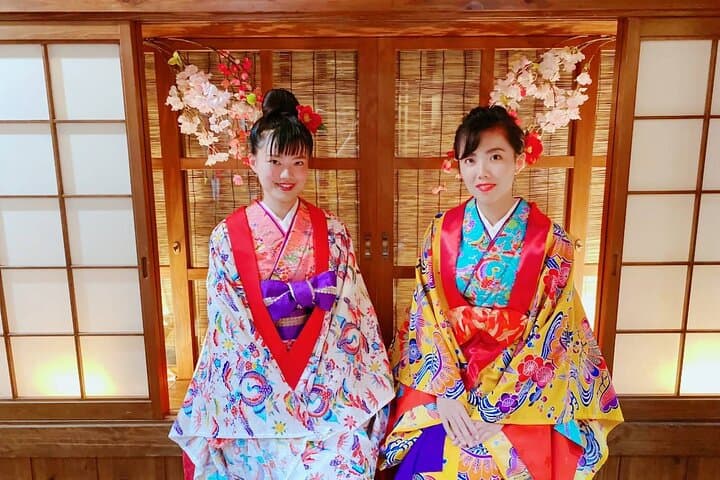 Kimono Photo Experience in Naha: Full Dressing, Hair Set & Portrait Session photo 5