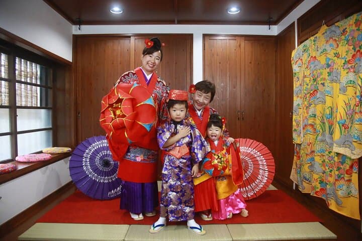 Kimono Photo Experience in Naha: Full Dressing, Hair Set & Portrait Session photo 6