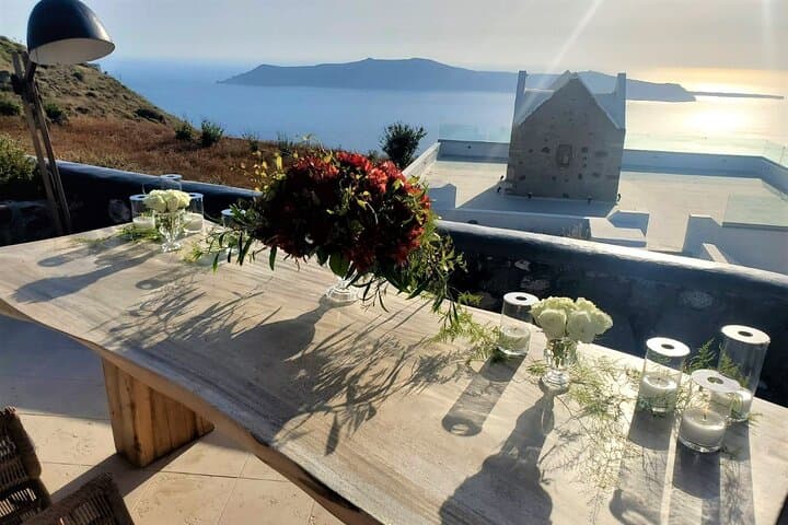 Private Romantic Sunset Dinner with Caldera Views — Santorini Sunset Dining photo 6