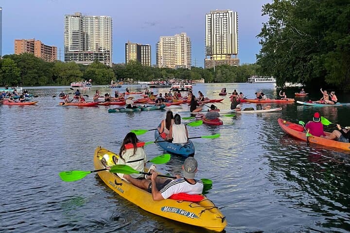 Sunset Kayak Tour Under Austin’s 1.5 Million Bats on Lady Bird Lake