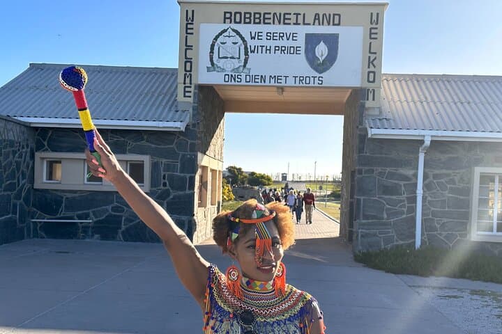 Robben Island & Table Mountain: Pre-Booked Tickets with Hotel Pickup in Cape Town photo 3
