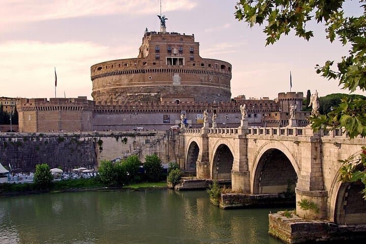 Ghosts of Rome Outdoor Escape: 3-Hour Mobile Puzzle Walk photo 5