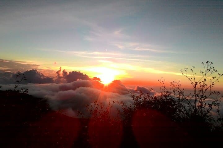 Mount Rinjani 2-Day Summit Trek from Sembalun: Crater Rim to Peak photo 3