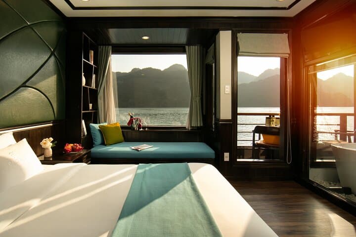 Peony 5-Star Lan Ha Bay Cruise: 2-Day Halong & Cat Ba Overnight photo 3