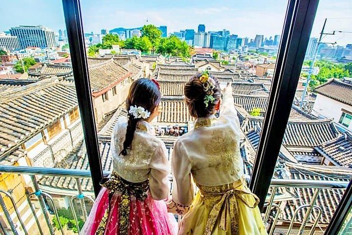 Hanbok Day Tour: Gyeongbokgung, Bukchon & Korean Folk Village photo 2