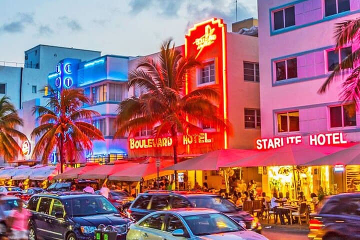 Private Audio-Guided Walking Tour in Miami — Self-Guided South Beach Highlights photo 5