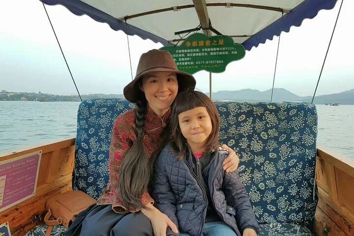 Classic Hangzhou One-Day Private Tour: West Lake, Lingyin & Longjing Tea photo 2