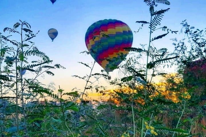 Luxor Hot Air Balloon & Overnight Tour from Hurghada — 2-Day Temple Adventure photo 2