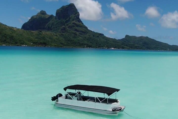 Private Bora Bora Lagoon Cruise: Pontoon Tour, Snorkeling & Otemanu Views photo 5
